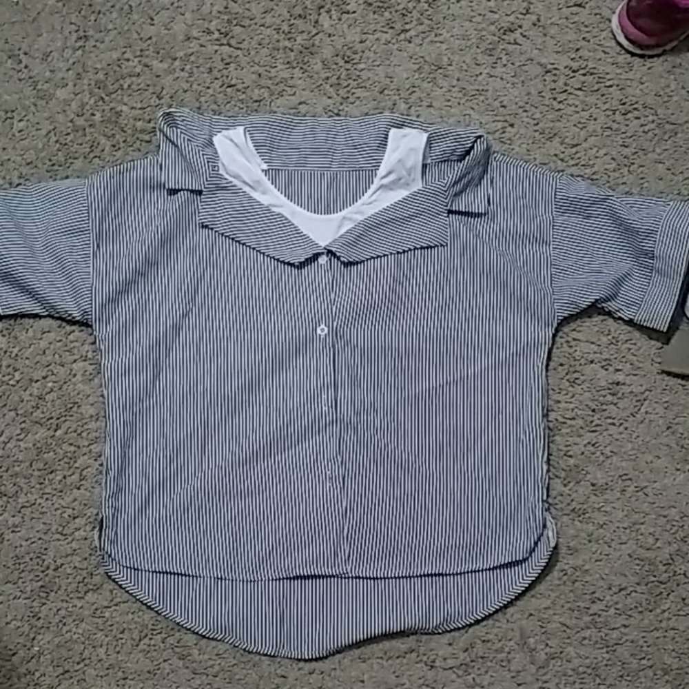 Black and white cute top